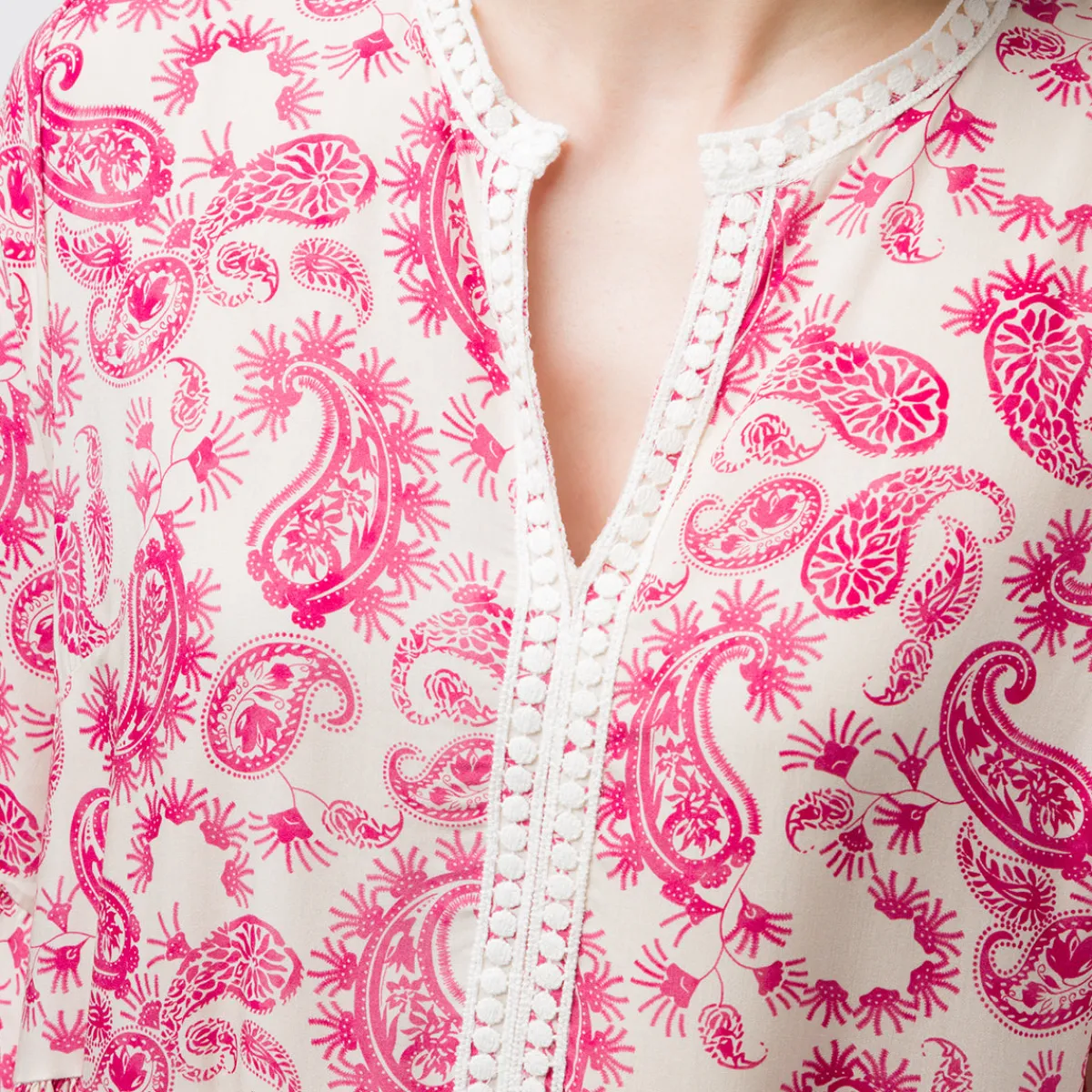 Online Abito da donna bianco con stampe fucsia Donna Abbigliamento Moda Donna