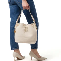 Best Borsa a spalla da Donna bianco off-white con dettaglio logo pendente in metallo Donna Borse A Spalla