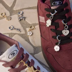 Sale Charm Quadrifoglio bianco e argento decorazione scarpe Donna Charms ✨