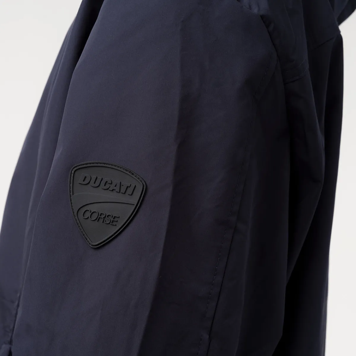 Outlet Giacca a vento da uomo blu con tasche e cappuccio rimovibile Corse Uomo Abbigliamento Ducati|Giacche E Cappotti Uomo