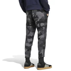Online Pantaloni da uomo Seasonal Essentials Camouflage Uomo Abbigliamento Adidas|Jeans E Pantaloni Uomo