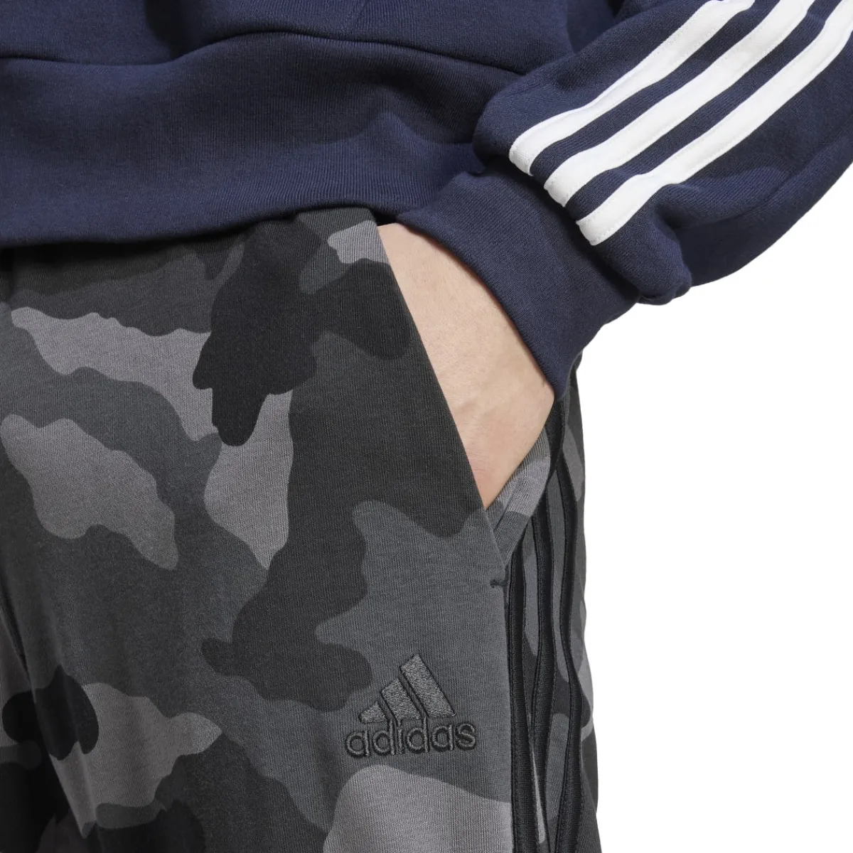 Online Pantaloni da uomo Seasonal Essentials Camouflage Uomo Abbigliamento Adidas|Jeans E Pantaloni Uomo
