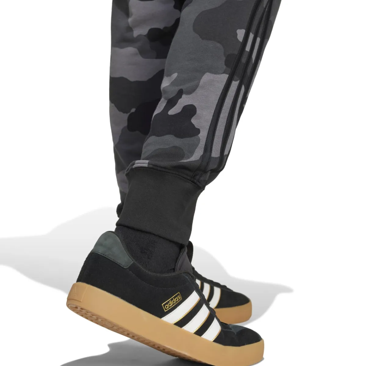 Online Pantaloni da uomo Seasonal Essentials Camouflage Uomo Abbigliamento Adidas|Jeans E Pantaloni Uomo