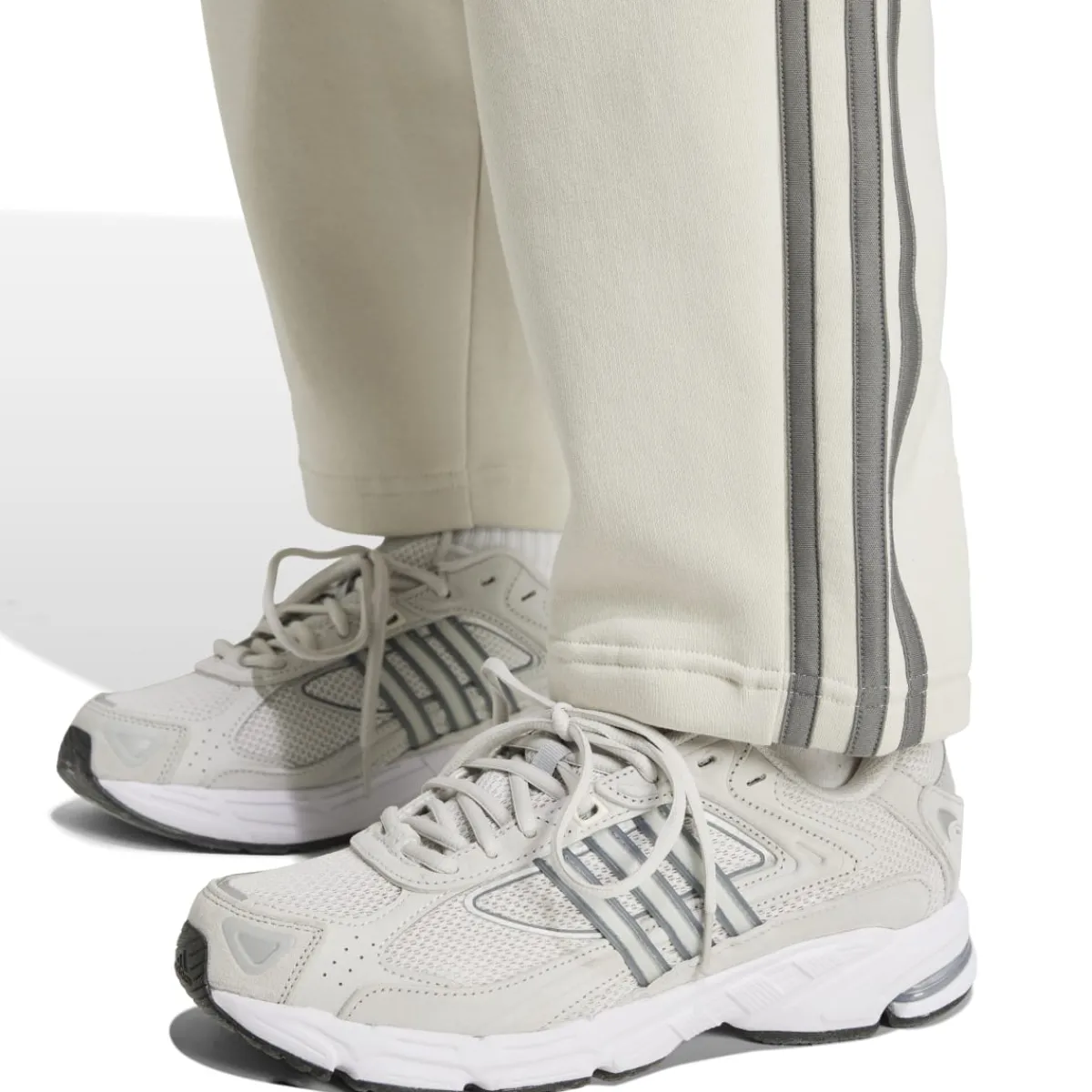 Discount Pantaloni joggers da donna bianchi con logo Donna Abbigliamento Adidas|Gonne E Pantaloni