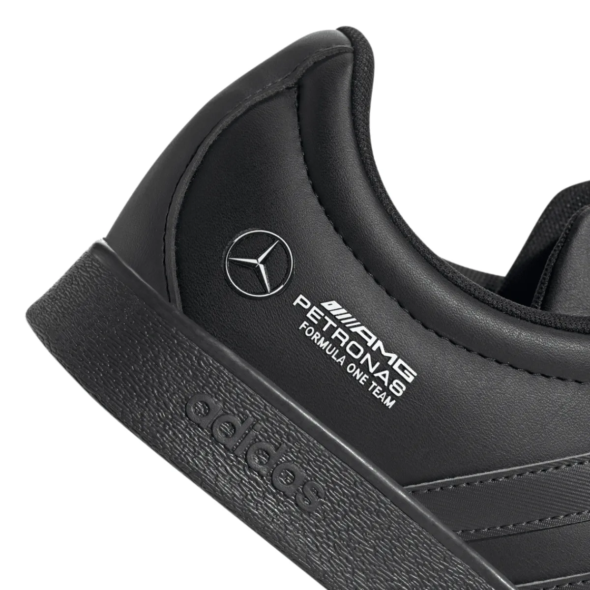 New Scarpe Nere con strisce tono su tono x Mercedes-AMG Petronas F1 Team VL Court Uomo Sneakers|Scarpe Sportive