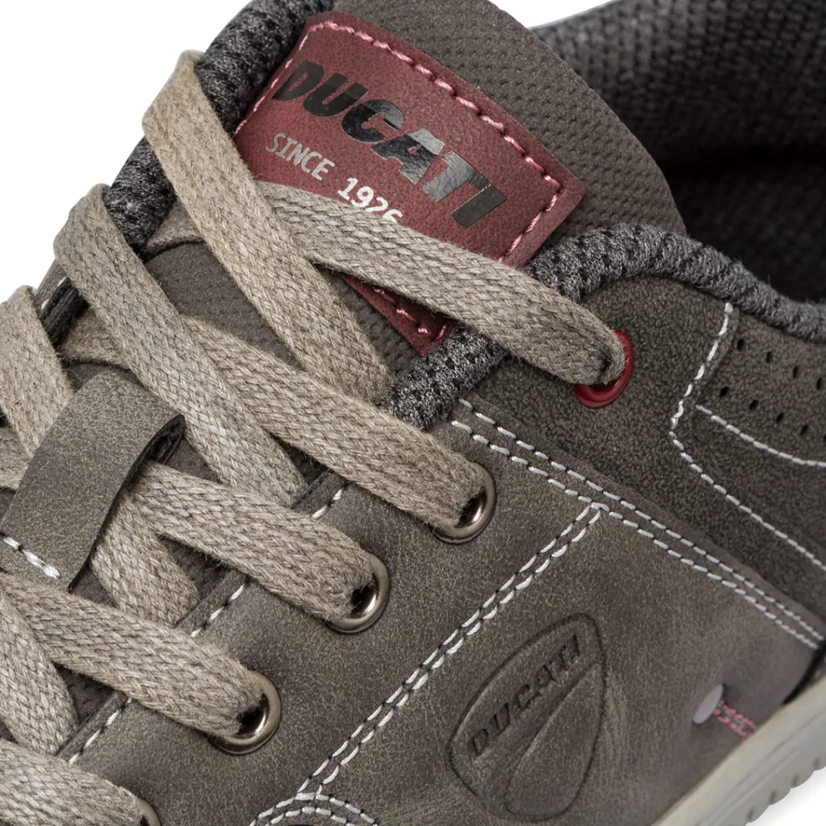 Outlet Sneakers grigie da uomo Uomo Sneakers Uomo