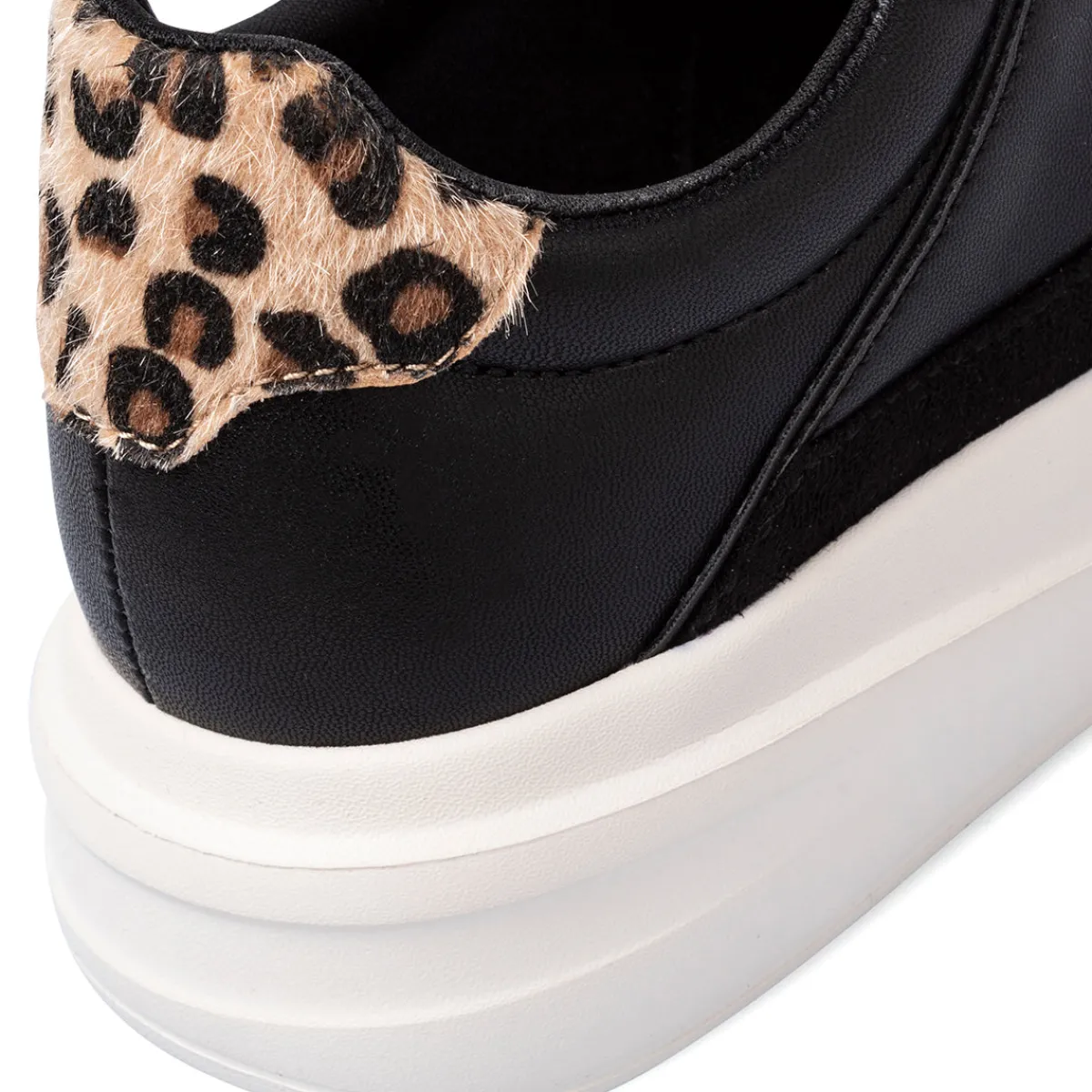 Hot Sneakers nere da Donna con inserto animalier leopardato Donna Sneakers Donna