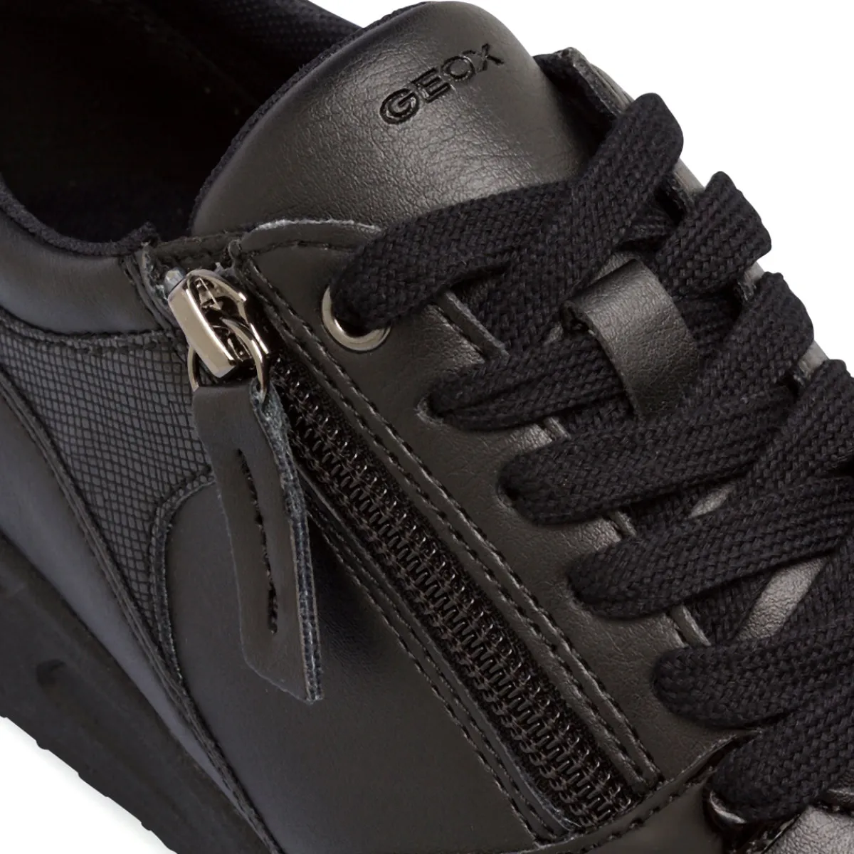 Outlet Sneakers traspiranti nere da donna con inserto zip Donna Sneakers Donna