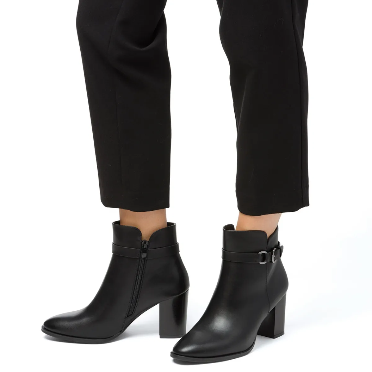 Online Stivaletti con tacco 7,5 cm da donna neri Donna Stivaletti Donna