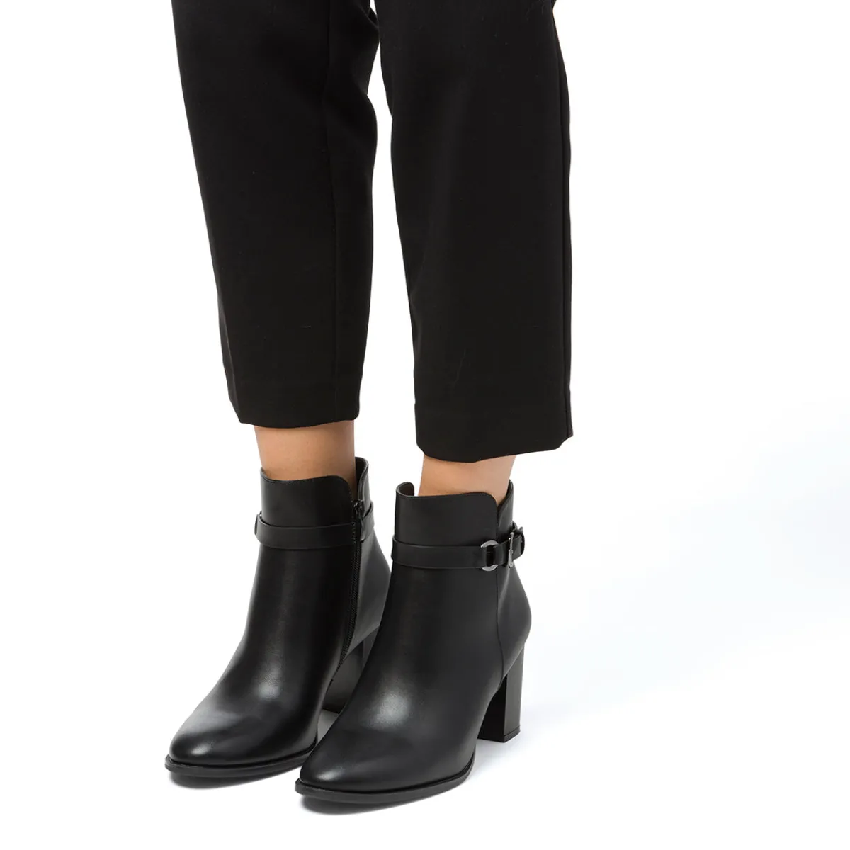 Online Stivaletti con tacco 7,5 cm da donna neri Donna Stivaletti Donna