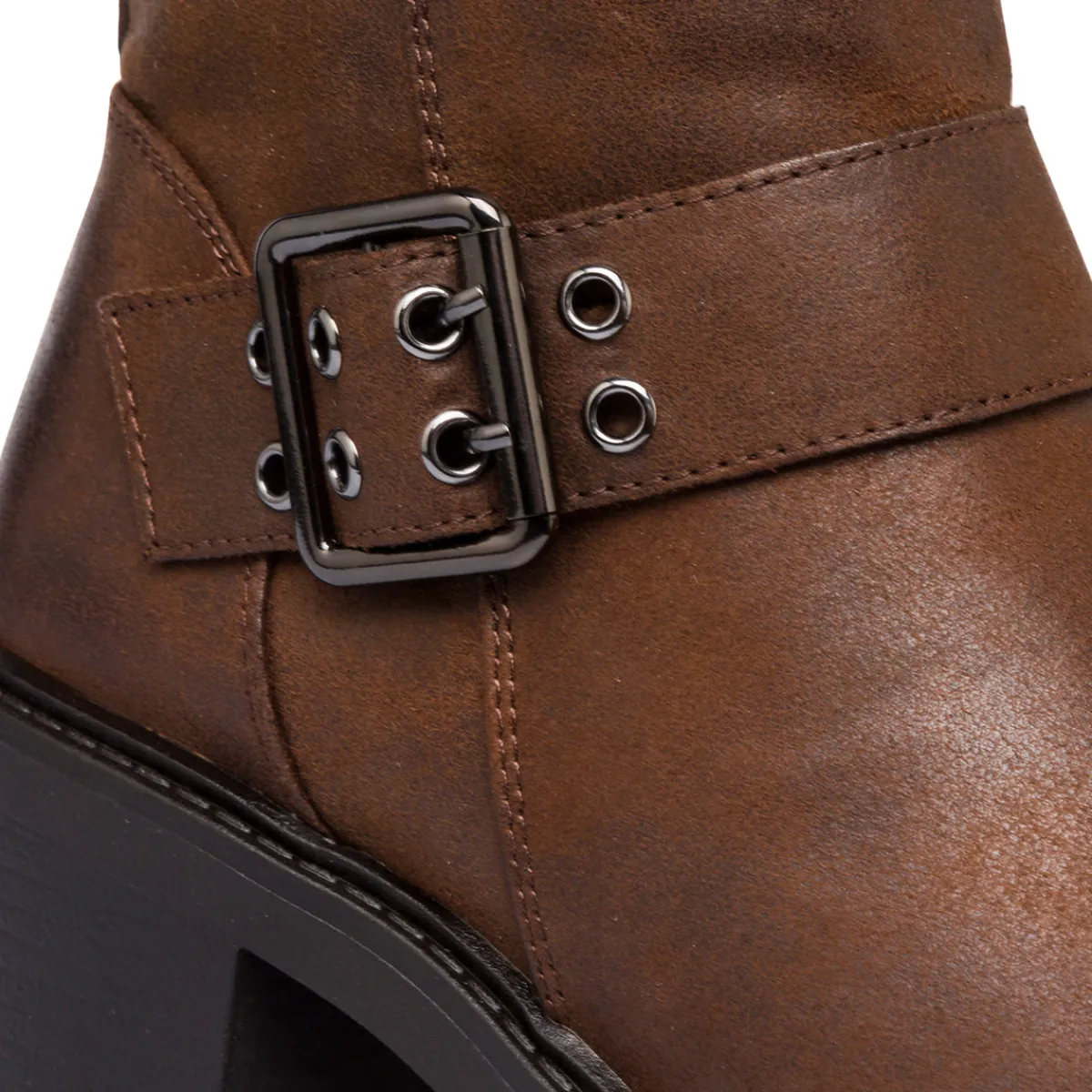 Sale Stivaletti marroni con fibbia da Donna effetto vintage Donna Stivaletti Donna