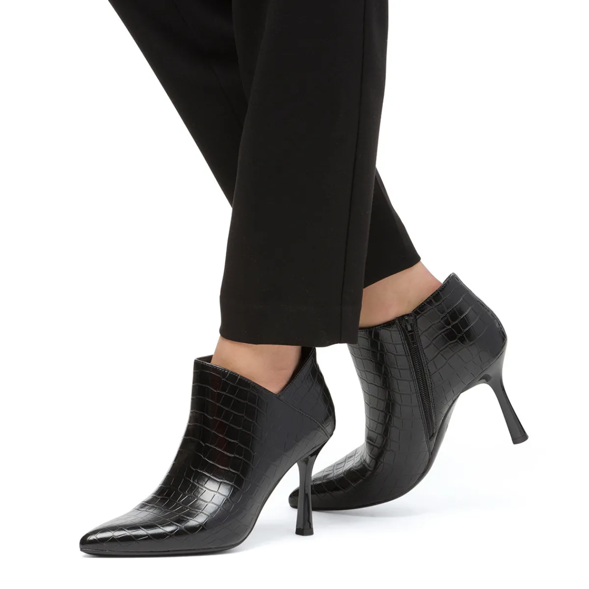 Outlet Stivaletti neri da Donna con tacco a spillo 9 cm effetto coccodrillo Donna Stivaletti Donna