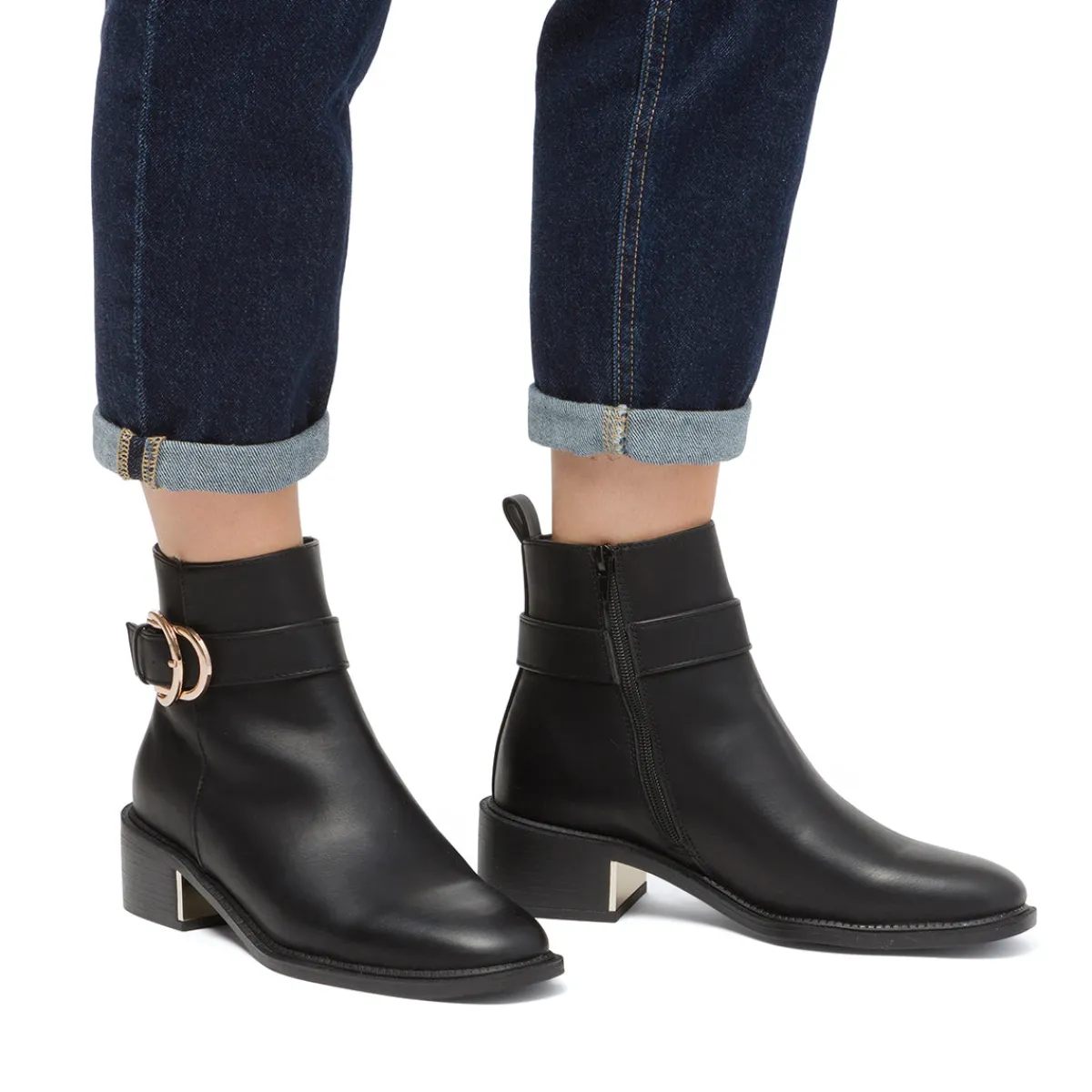 Clearance Stivaletti neri da Donna con fibbia e dettaglio laminato e tacco 4,5 cm Donna Stivaletti Donna