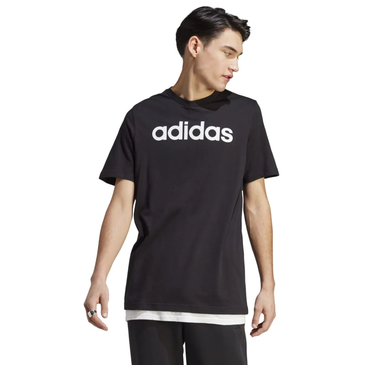 Sale T-shirt nera da uomo Essentials Single Jersey Linear Embroidered Logo Uomo Abbigliamento Adidas|T-Shirt Uomo