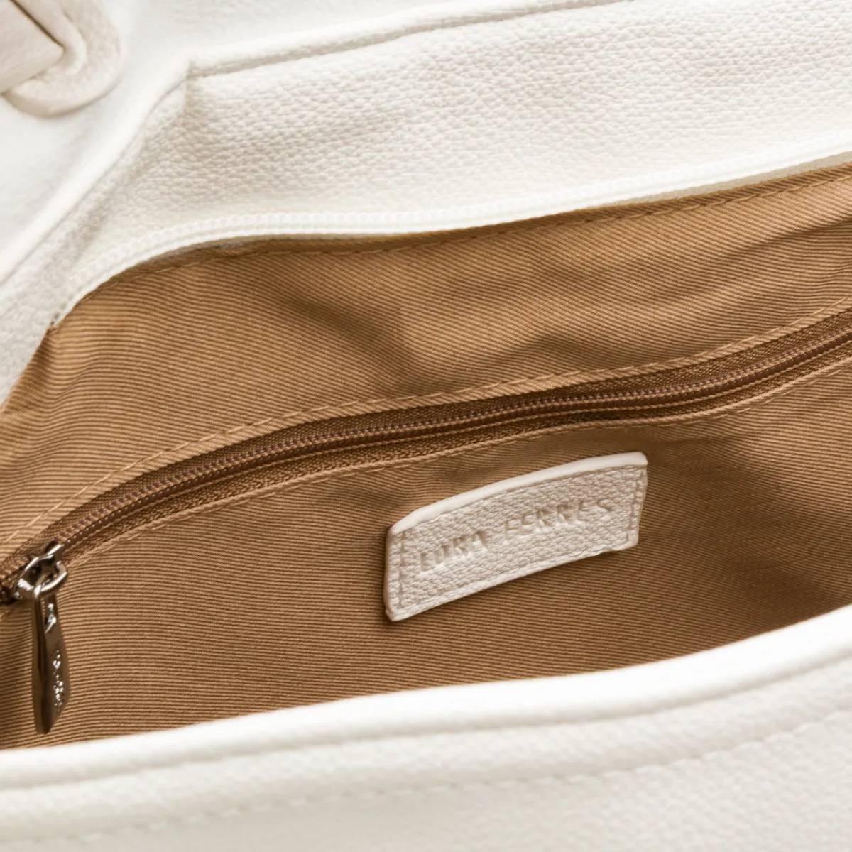 Hot Zaino da donna bianco con dettaglio cuciture a vista e logo Donna Zaini Donna