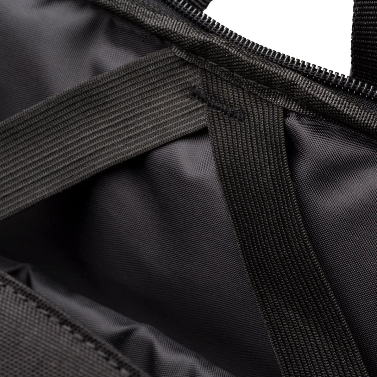 Discount Zaino nero con badge Corse Zaini Sportivi